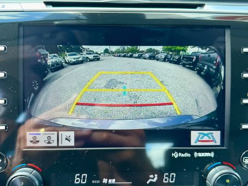 Used 2019 Toyota Camry XLE FWD image 15