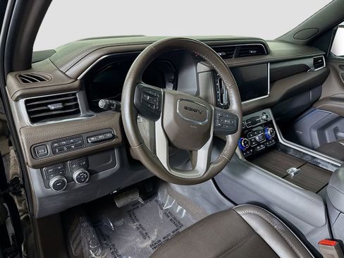 Used 2022 GMC Yukon Denali image 9