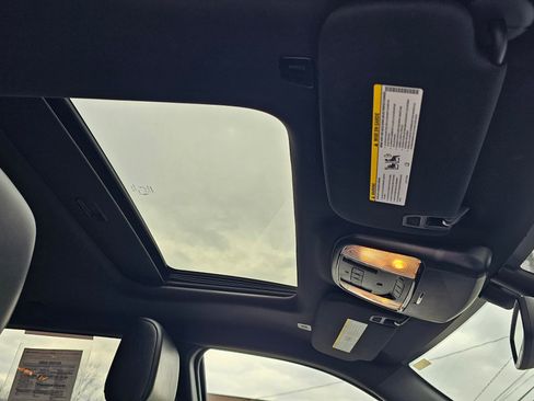 Used 2024 Dodge Durango GT image 7