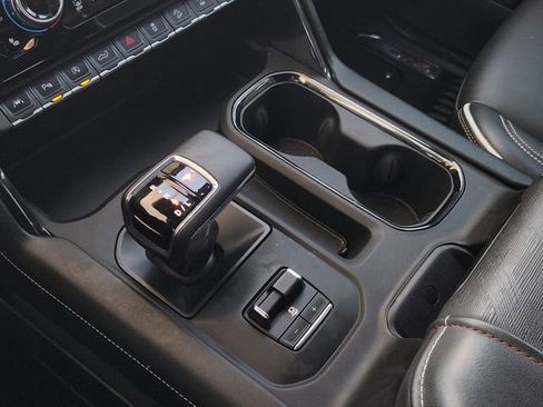 Used 2025 GMC Sierra 1500 AT4X image 17