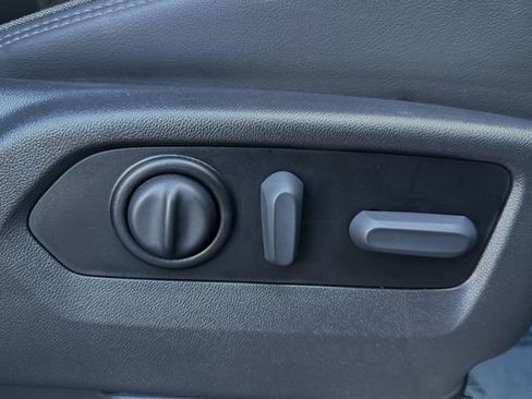 Used 2022 Chevrolet Silverado 1500 High Country w/ Z71 Off-Road Package image 23