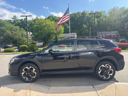 Used 2021 Subaru Crosstrek 2.5i Limited w/ Moonroof Package 2 AWD/4WD image 6