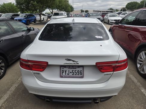 Used 2018 Jaguar XE RWD image 6