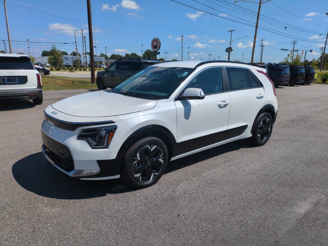 New 2026 Kia Niro Wind FWD image 3