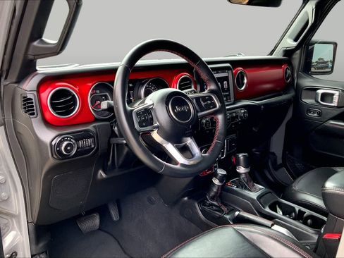 Used 2022 Jeep Wrangler Unlimited Rubicon AWD/4WD image 15