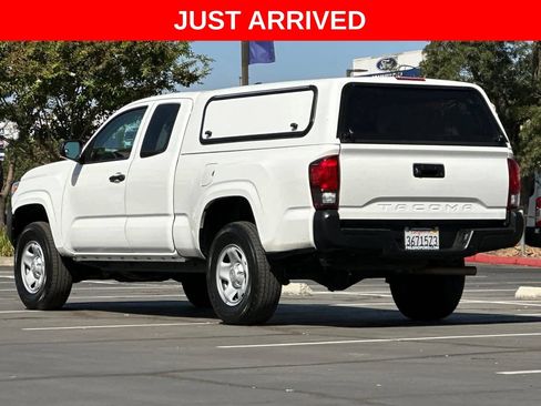 Used 2023 Toyota Tacoma SR RWD image 6
