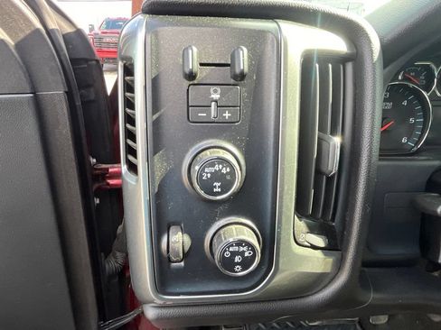 Used 2017 Chevrolet Silverado 1500 LT w/ True North Edition AWD/4WD image 16