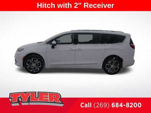 New 2026 Chrysler Pacifica Pinnacle w/ Trailer Tow Group image 4