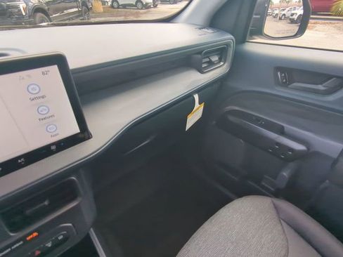 New 2026 Ford Maverick XL image 18