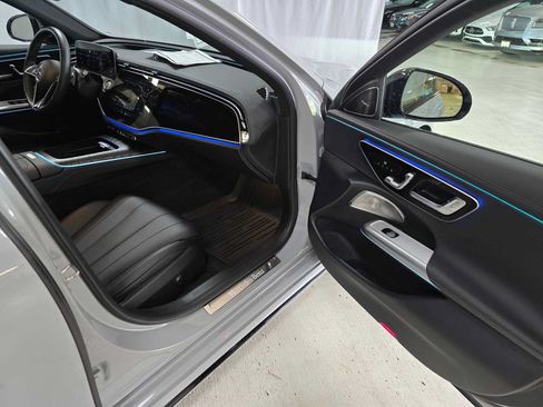 Certified 2025 Mercedes-Benz E 350 4MATIC Sedan image 12