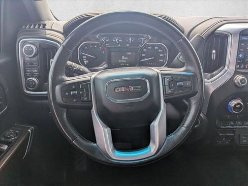 Used 2021 GMC Sierra 1500 SLT w/ X31 Off-Road Package AWD/4WD image 12