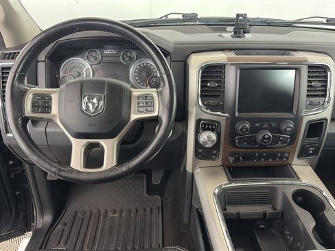 Used 2016 RAM 1500 Laramie w/ Convenience Group image 9