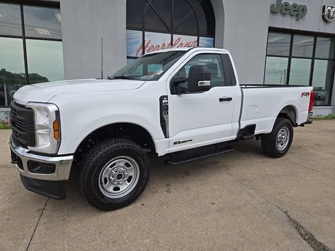 Used 2024 Ford F350 XL w/ FX4 Off-Road Package AWD/4WD image 3