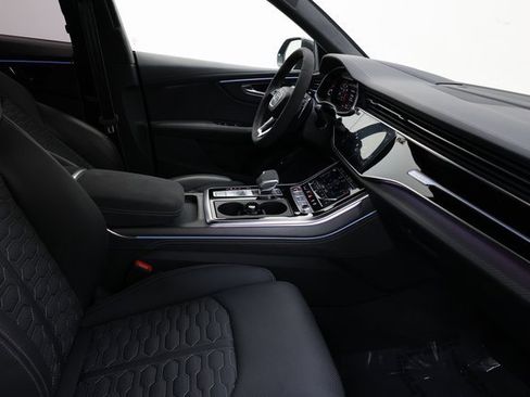 Used 2025 Audi RS Q8 performance image 79