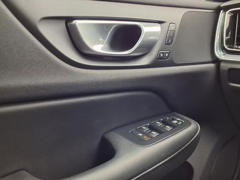 Used 2024 Volvo S60 B5 Core image 17