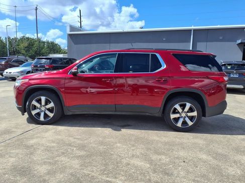 Used 2019 Chevrolet Traverse LT w/ LT Premium Package FWD image 5