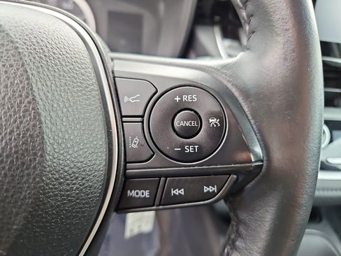 Used 2021 Toyota Corolla SE image 12