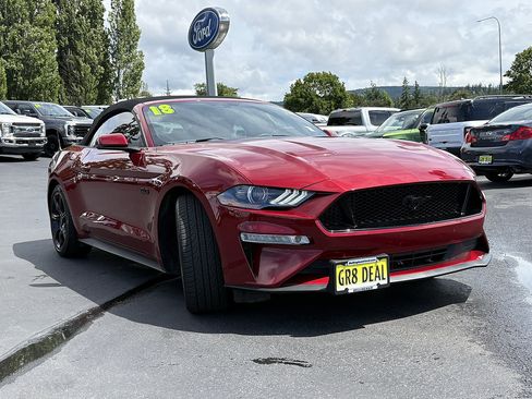 Certified 2018 Ford Mustang GT Premium w/ Black Accent Package RWD image 4