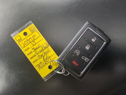 Used 2023 Jeep Grand Cherokee Overland image 77