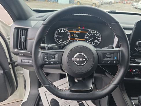 Used 2024 Nissan Pathfinder Rock Creek image 14