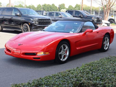 Used 2002 Chevrolet Corvette Convertible w/ Preferred Equipment Group2 image 5