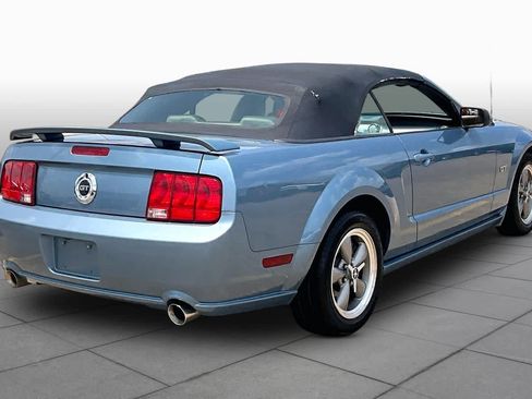 Used 2006 Ford Mustang GT RWD image 12