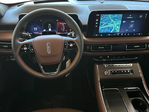 New 2026 Lincoln Aviator Reserve w/ Illumination Package RWD image 13
