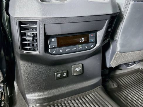 Certified 2025 Toyota Sequoia Platinum AWD/4WD image 28