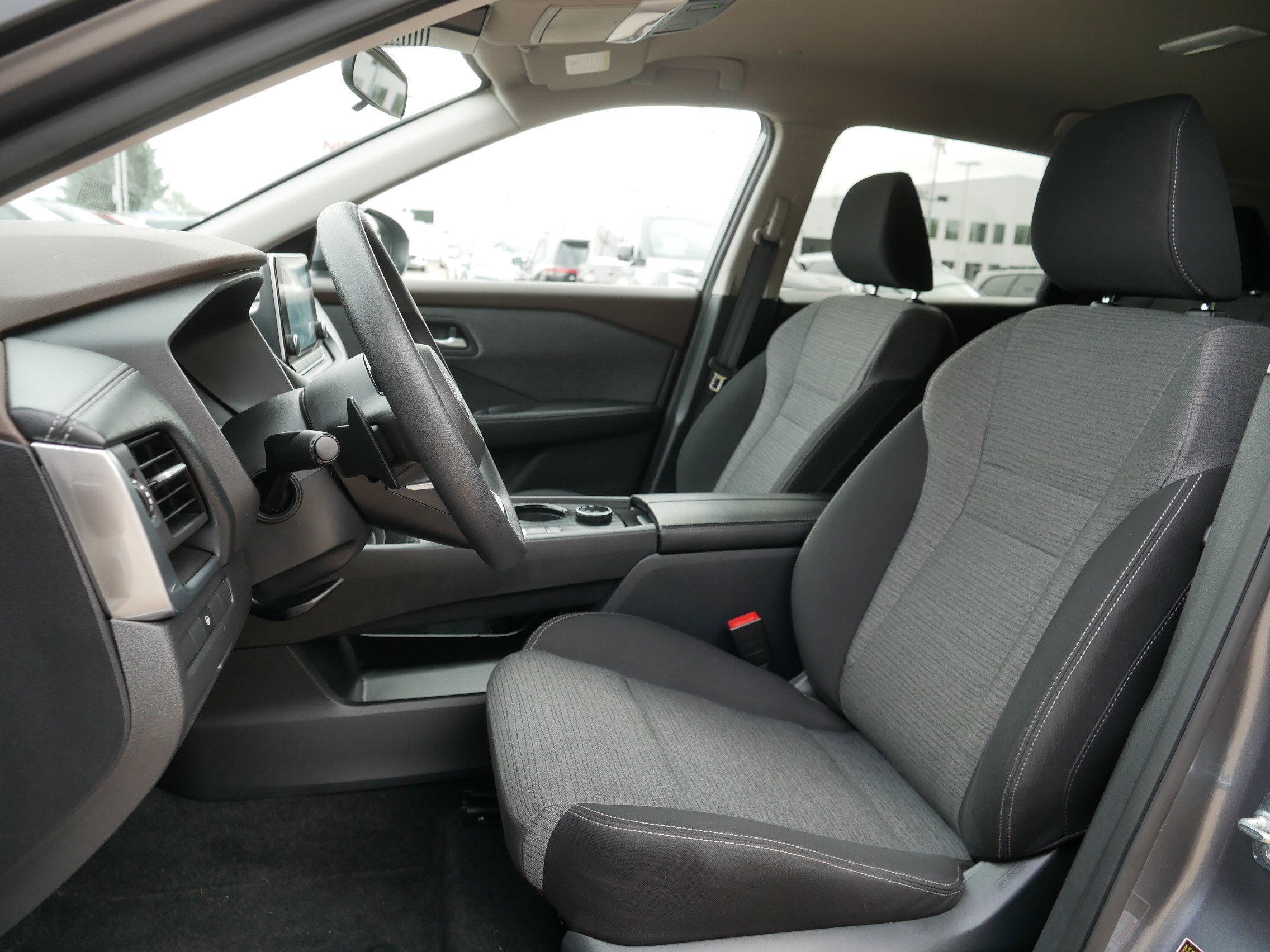 Certified 2023 Nissan Rogue SV AWD/4WD image 34