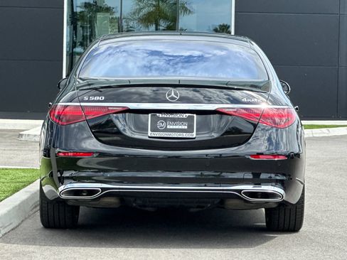 Used 2024 Mercedes-Benz S 580 4MATIC Sedan image 4