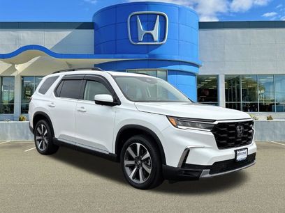 Used 2025 Honda Pilot Elite