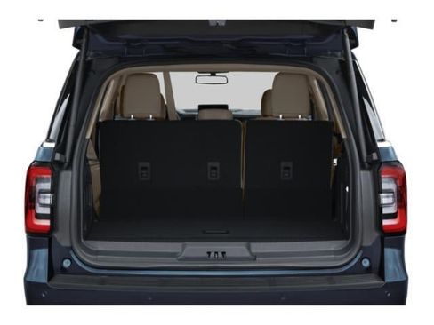 Used 2024 Ford Expedition Limited image 10
