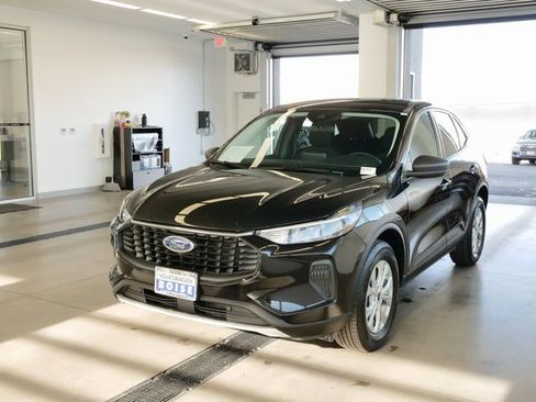 Used 2023 Ford Escape Active image 3