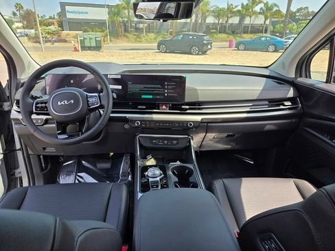 New 2026 Kia Carnival SX Prestige FWD image 17