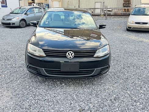 Used 2014 Volkswagen Jetta SE FWD image 2