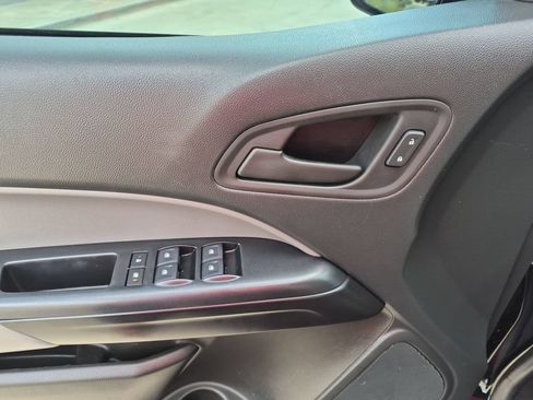 Used 2022 Chevrolet Colorado W/T w/ WT Convenience Package RWD image 13