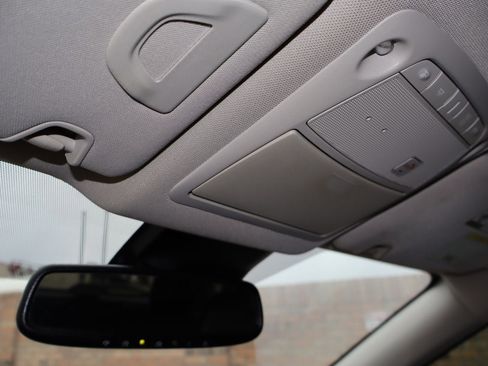 Used 2020 Nissan Rogue SL FWD image 25