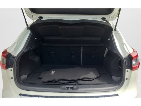 Used 2021 Nissan Rogue Sport SV FWD image 25