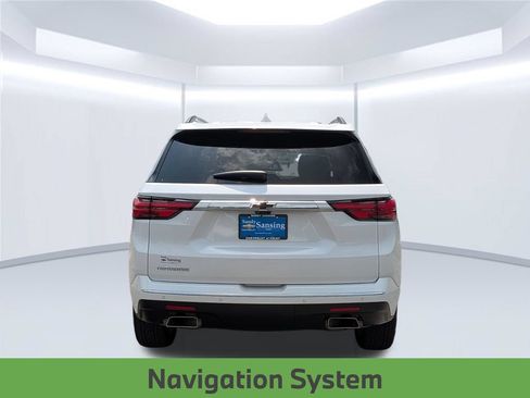 Used 2023 Chevrolet Traverse High Country FWD image 5
