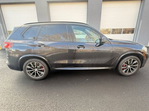 Used 2023 BMW X5 M50i w/ Executive Package image 10
