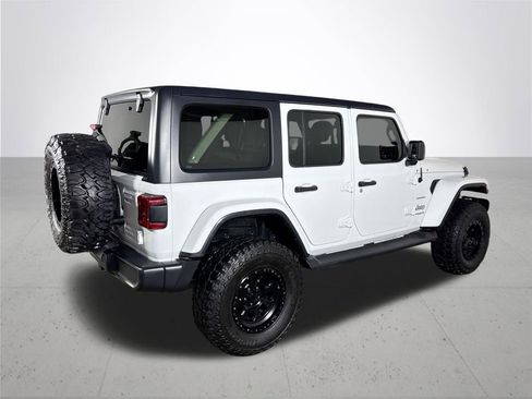 Used 2018 Jeep Wrangler Unlimited Sahara w/ Uconnect 4C Nav & Sound Group image 6