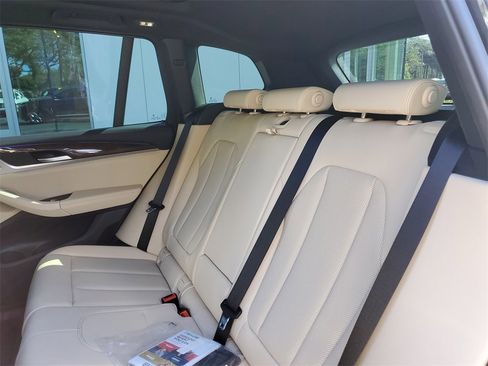 Used 2024 BMW X3 sDrive30i w/ Convenience Package image 13