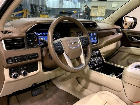Used 2021 GMC Yukon Denali image 17