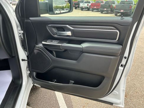 New 2026 RAM 1500 4x4 Crew Cab image 12