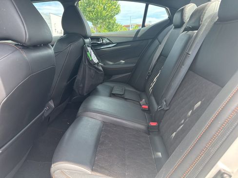 Used 2020 Nissan Maxima SR w/ Sport Mat Group FWD image 11