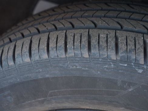 Used 2018 Dodge Grand Caravan SE w/ UConnect Hands-Free Group image 27