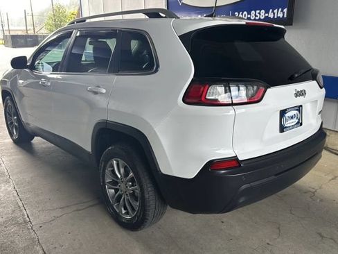 Used 2020 Jeep Cherokee Latitude Plus FWD image 4