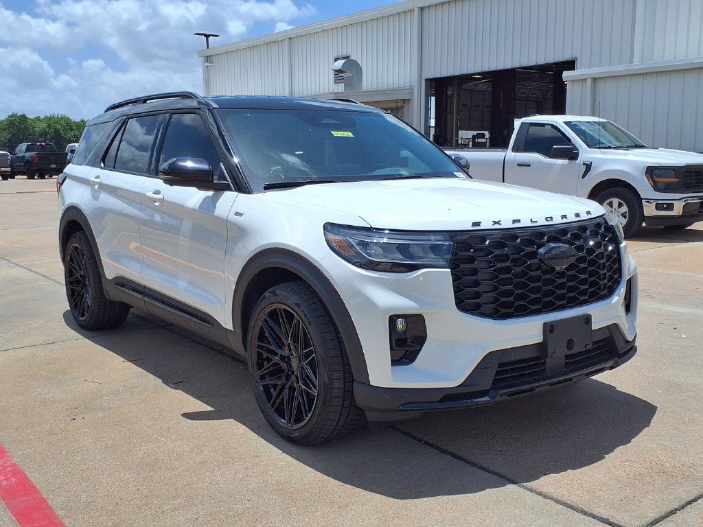 New 2026 Ford Explorer ST-Line w/ ST-Line Street Pack RWD image 7