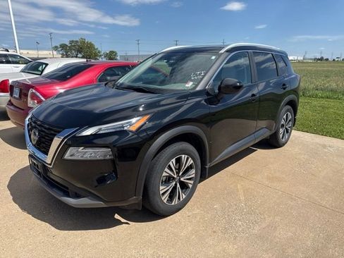 Used 2023 Nissan Rogue SV w/ SV Premium B Package AWD/4WD image 2