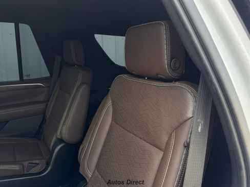 Used 2021 Chevrolet Tahoe High Country RWD image 32